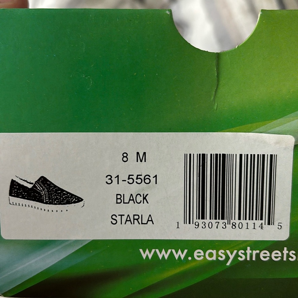 Black casual shoes